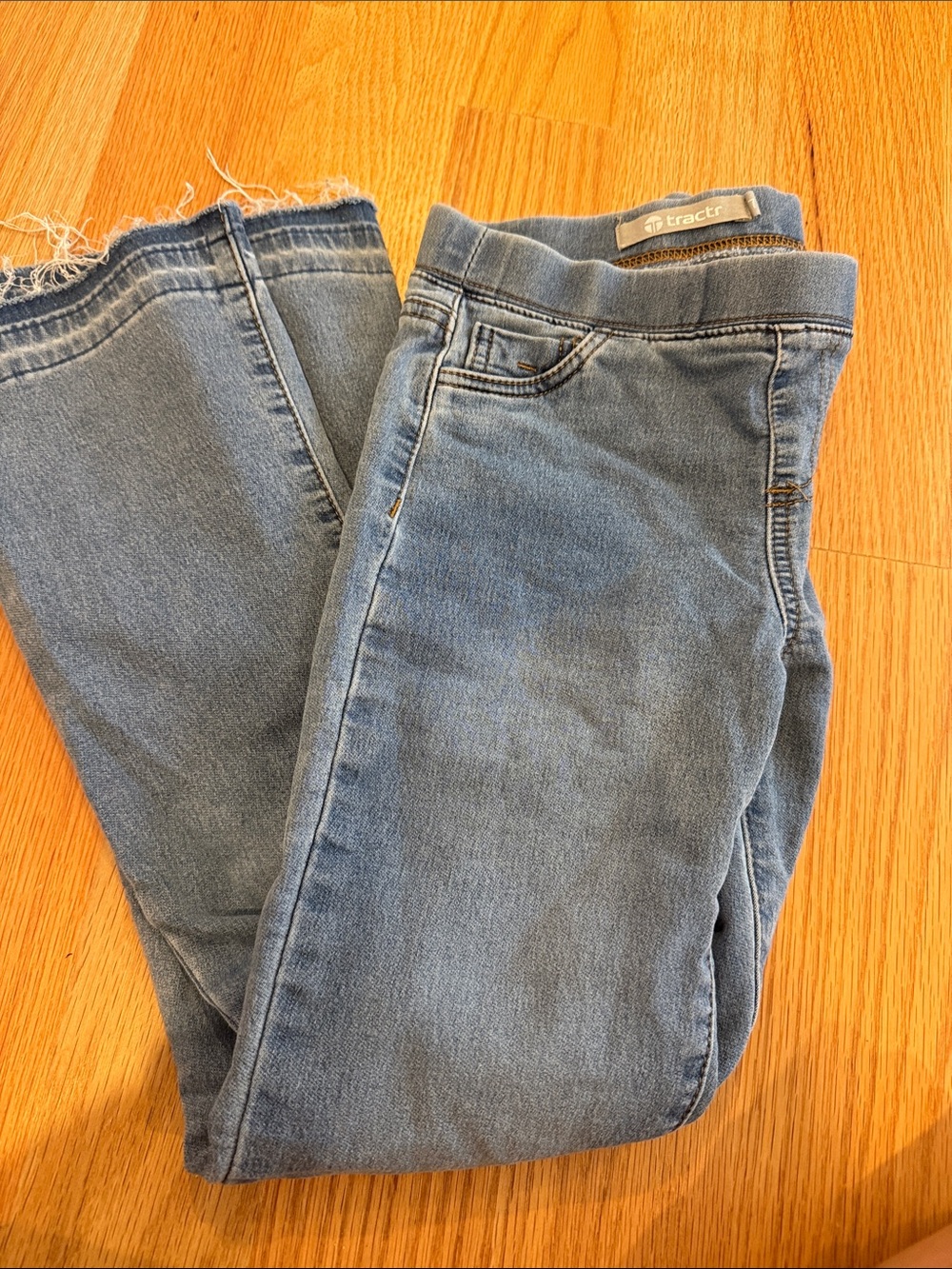 Tractr Light Wash Women's Jeggings - Soft Stretch Denim